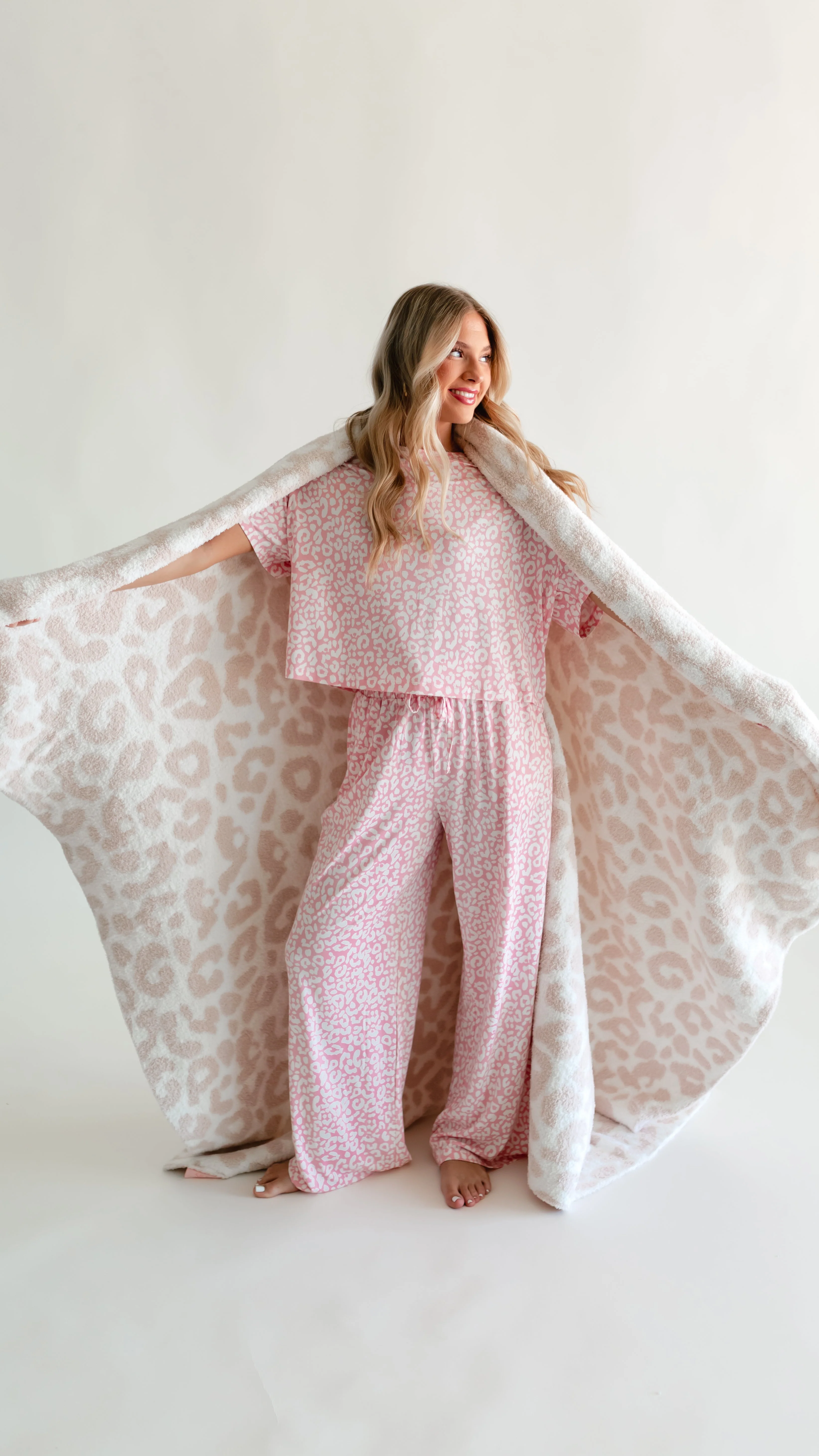 Adult Plush Throw Blanket in Pink Leopard