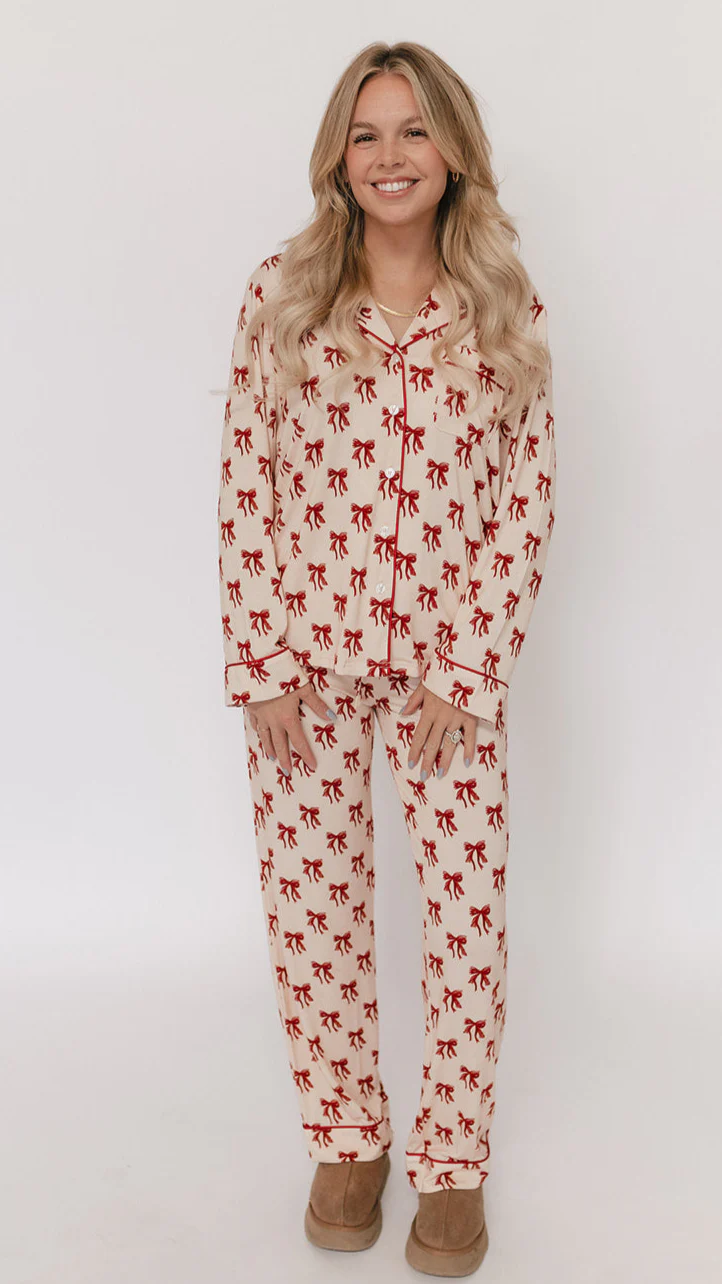 Women's Button Up Set In Classic Bows - Image 3