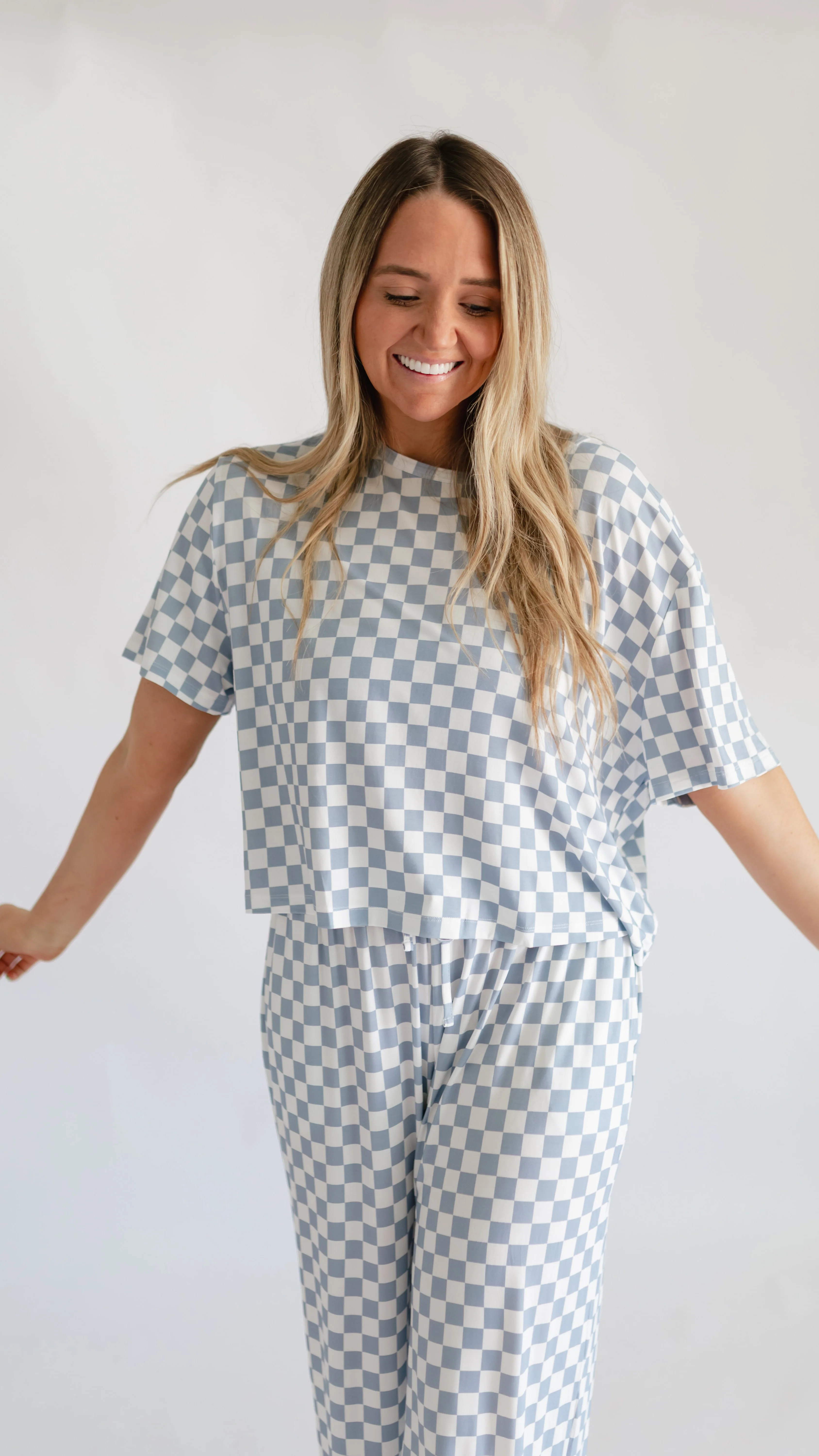 Women's T-Shirt and Pants Set in Cornflower Blue Checkered - Image 4