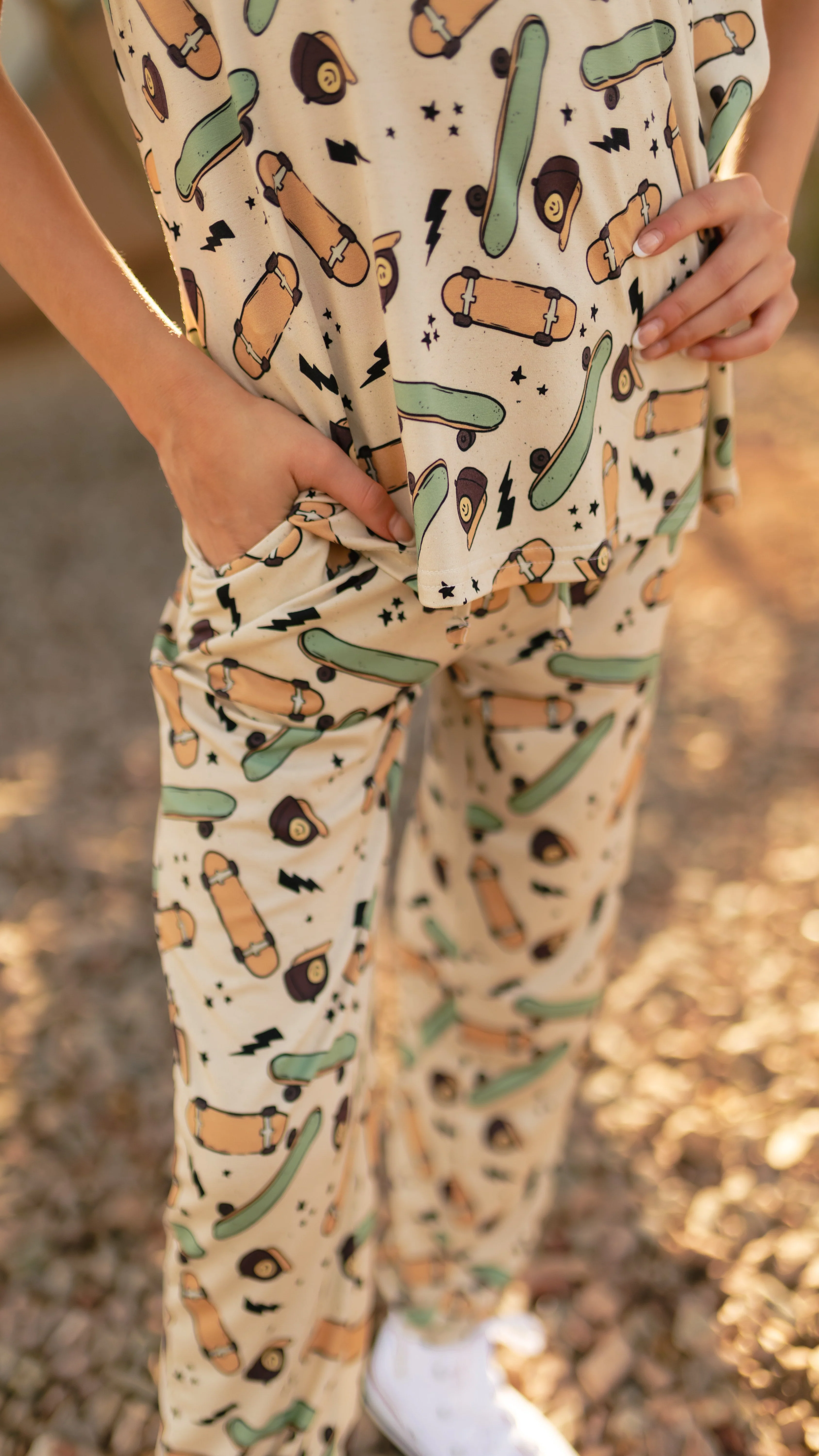 Youth Jogger Set In Skateboards - Image 2